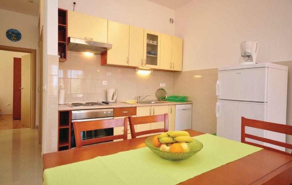 Apartment Orange